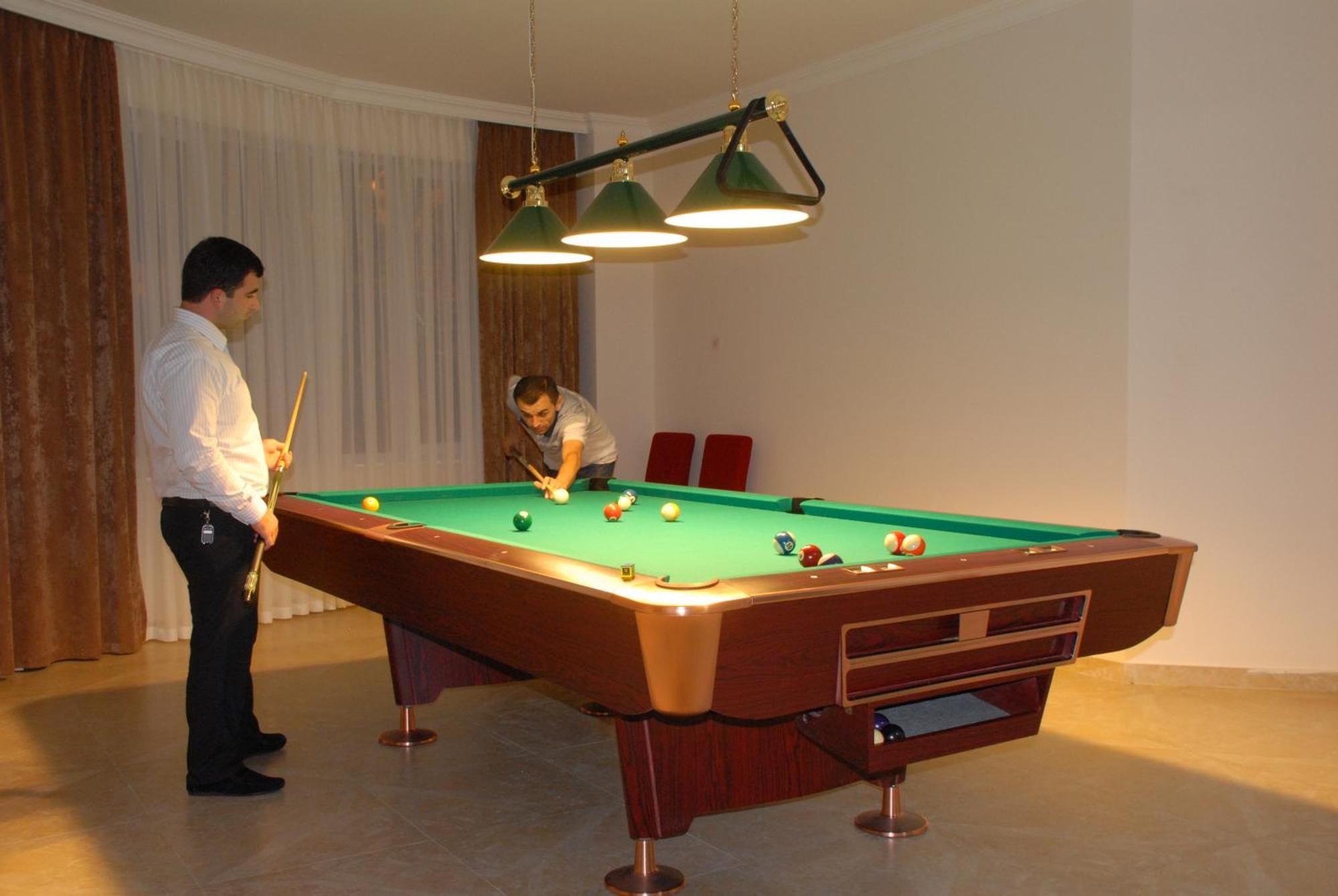 Hotel Aisi Batumi Esterno foto